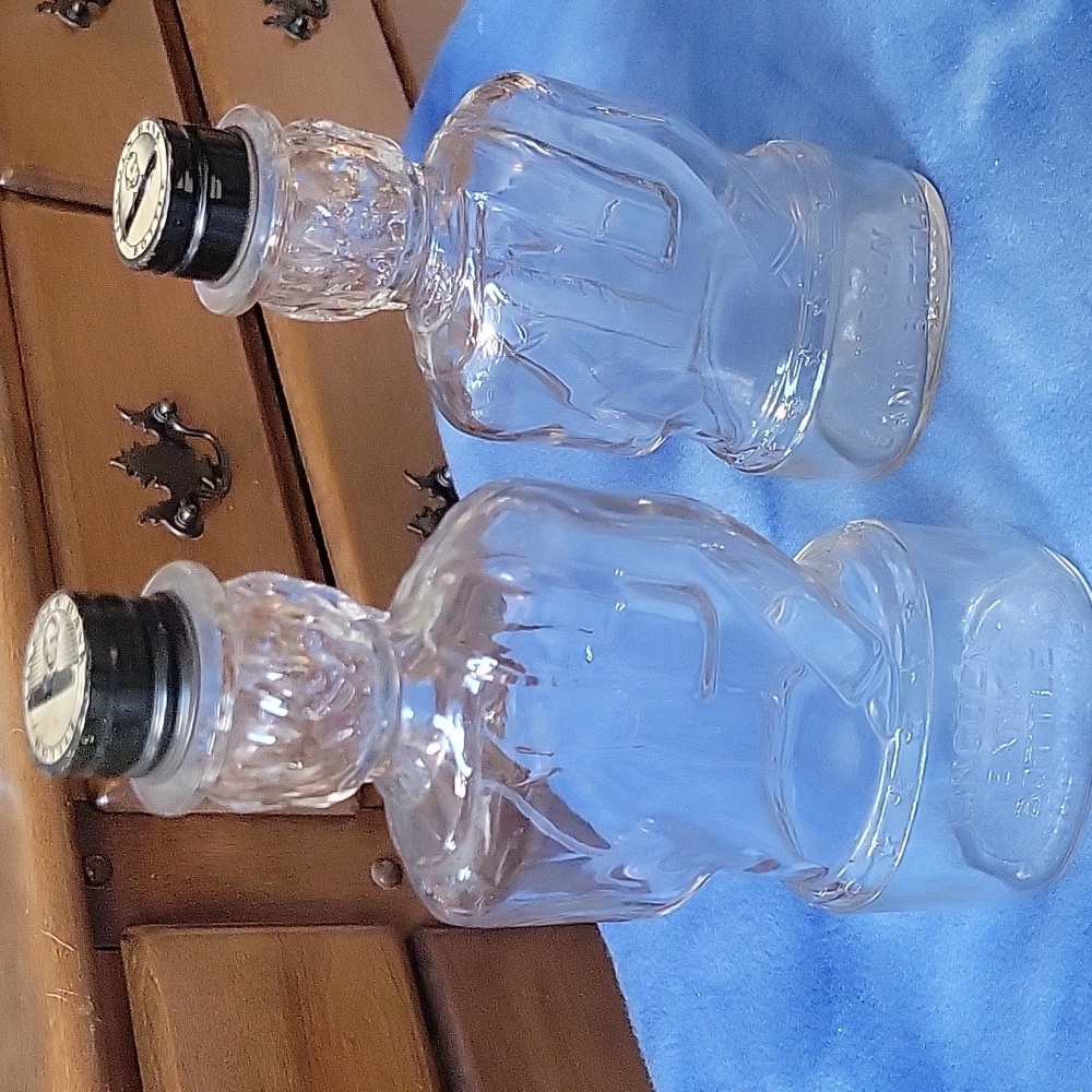 Vintage Lincoln Bank Bottles - set of two - Picture 4 of 8